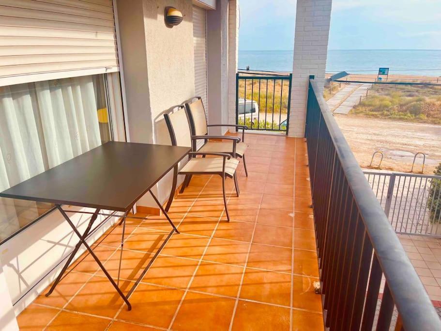 Apartamento En Primera Linea De Playa 德尼亚 外观 照片